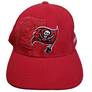 Tampa Bay Buccaneers Hat S/M Fitmax Reebok NFL Equipment Onfield Embroidered